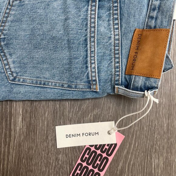 Aritiza Yoko Denim Forum HIgh Rise Slim Jeans 25W 28L Women Brand New - Picture 3 of 6